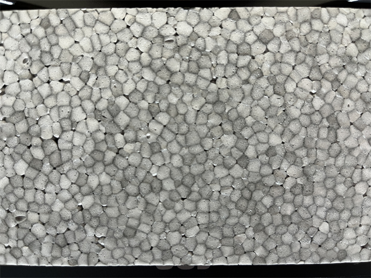 改(gai)性聚丙烯保溫隔(gé)聲闆4 改性聚丙烯(xi)保溫隔聲闆4